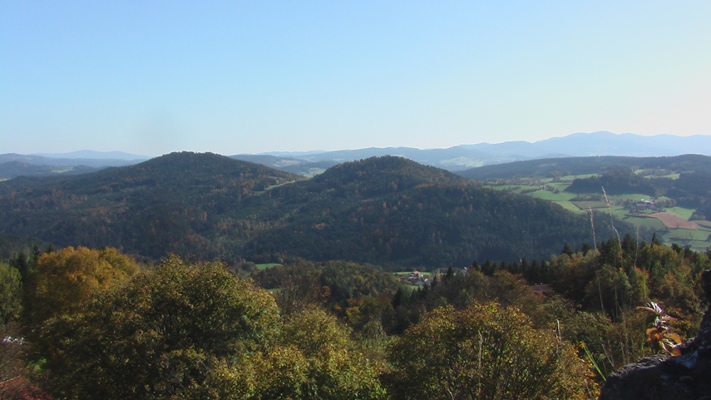 Blick vom Burgturm auf den herrlichen Bayerwald